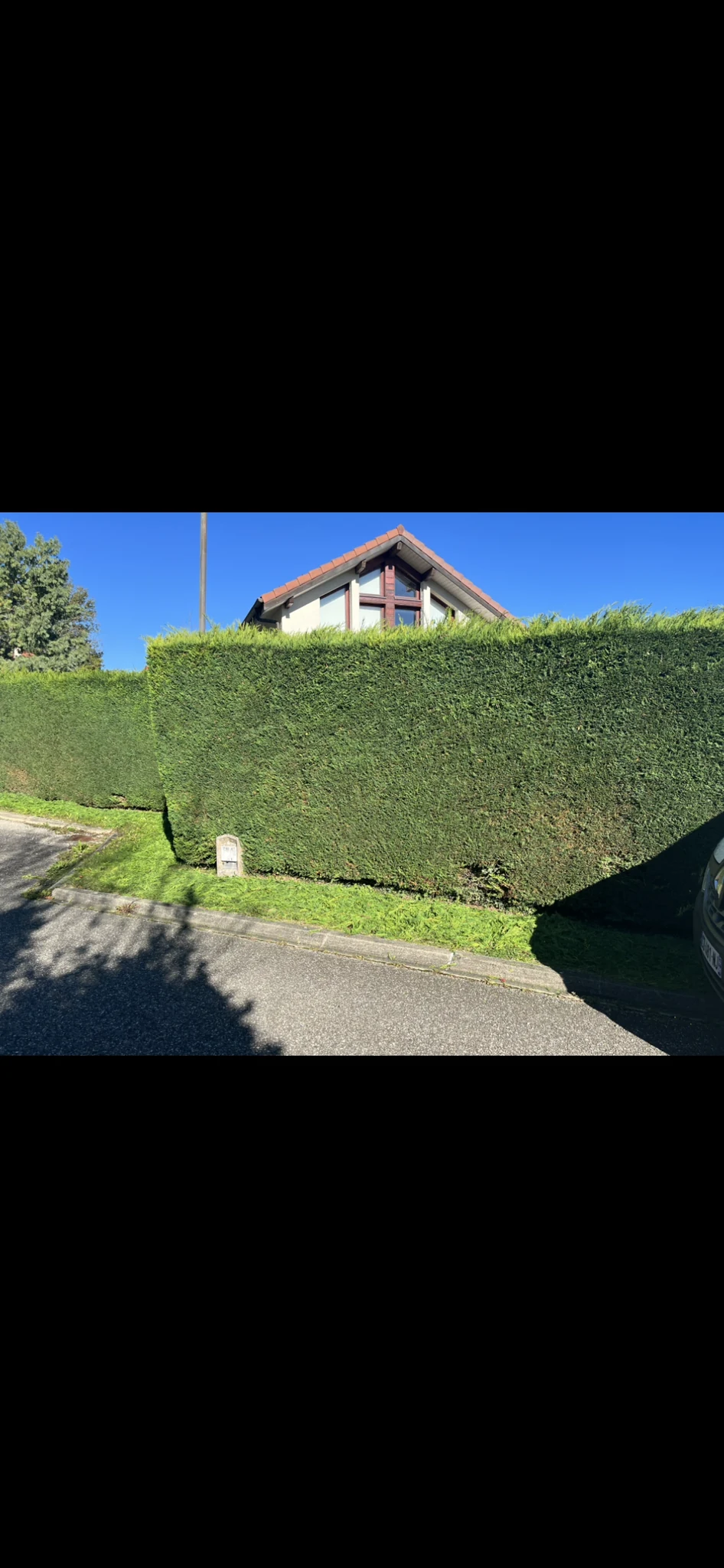 Terrain autour d’une maison